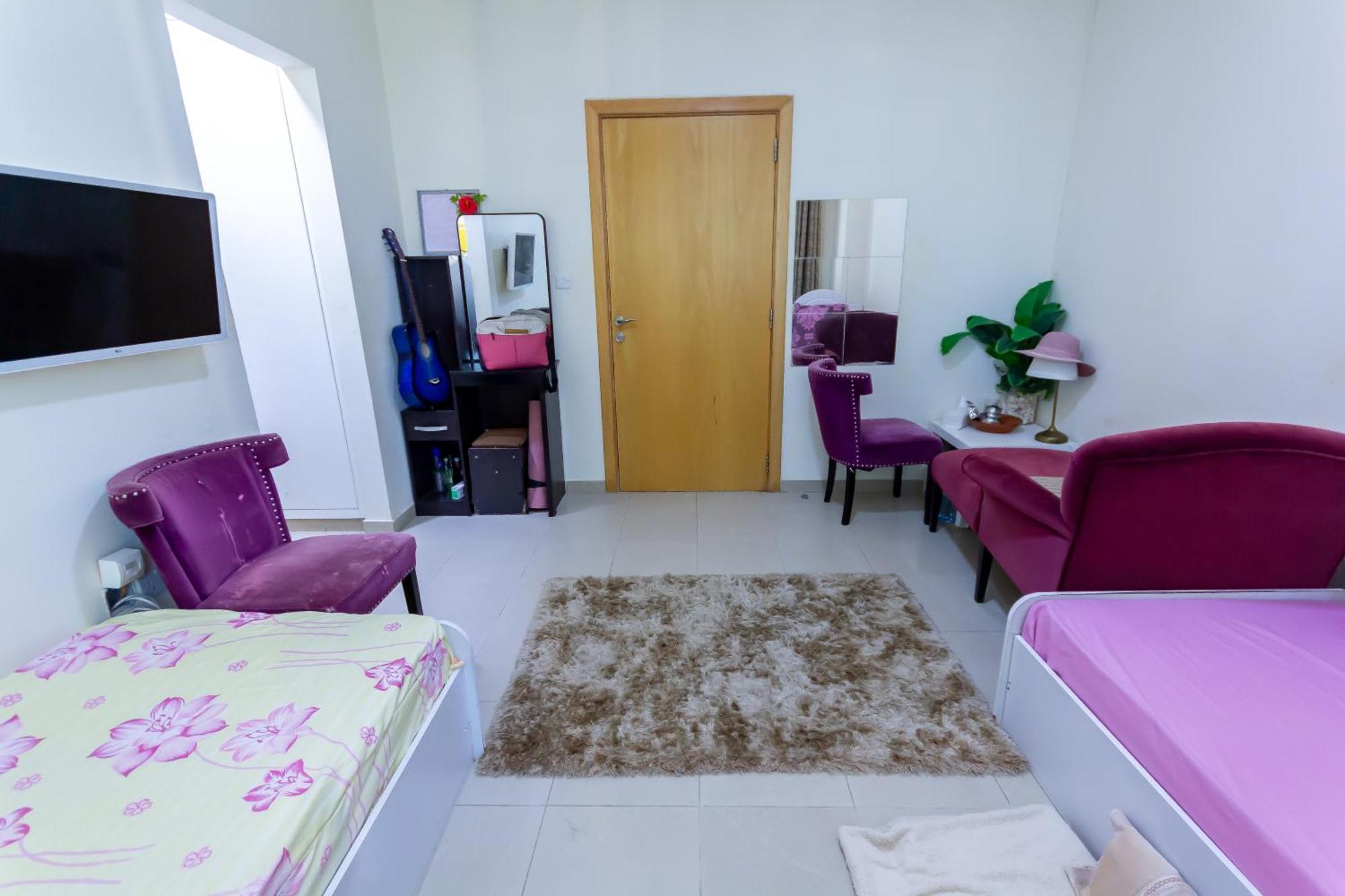 Masters And Double For Girls Only In Marina, * Dubai
