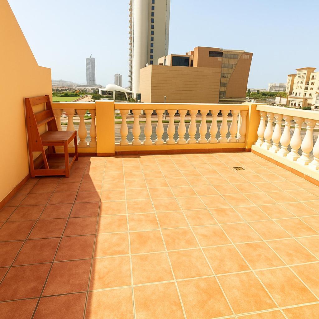 Masters And Double For Girls Only In Marina, Dubai