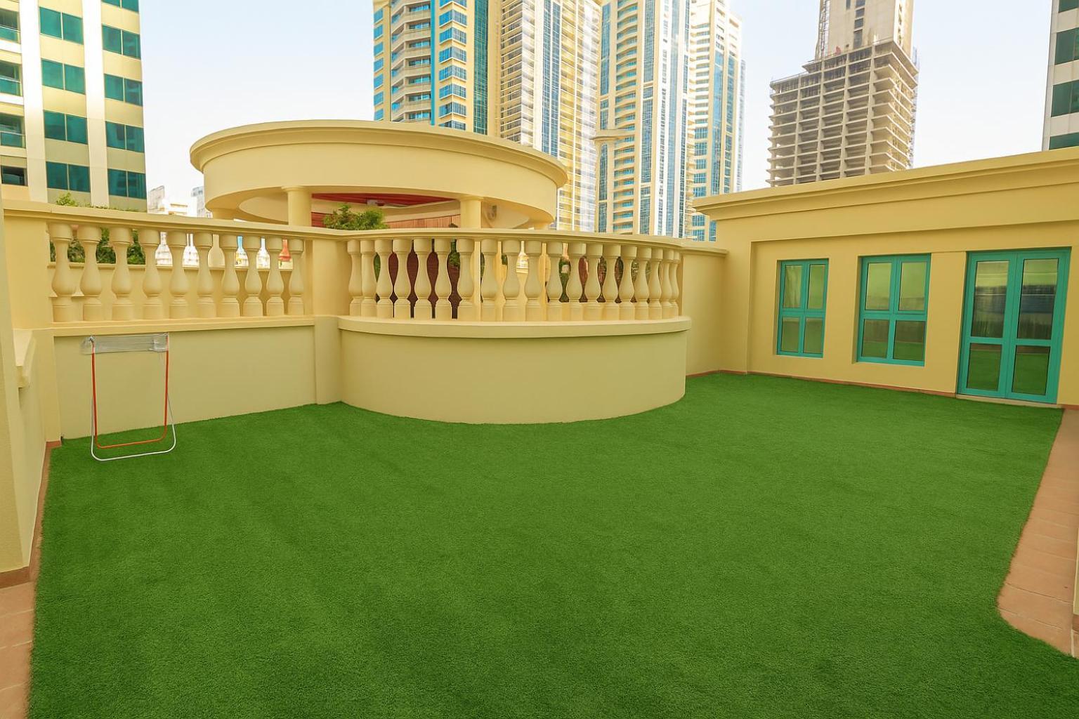 Masters And Double For Girls Only In Marina,