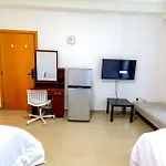 Masters And Double Rooms For Girls Only In Marina, Dubai