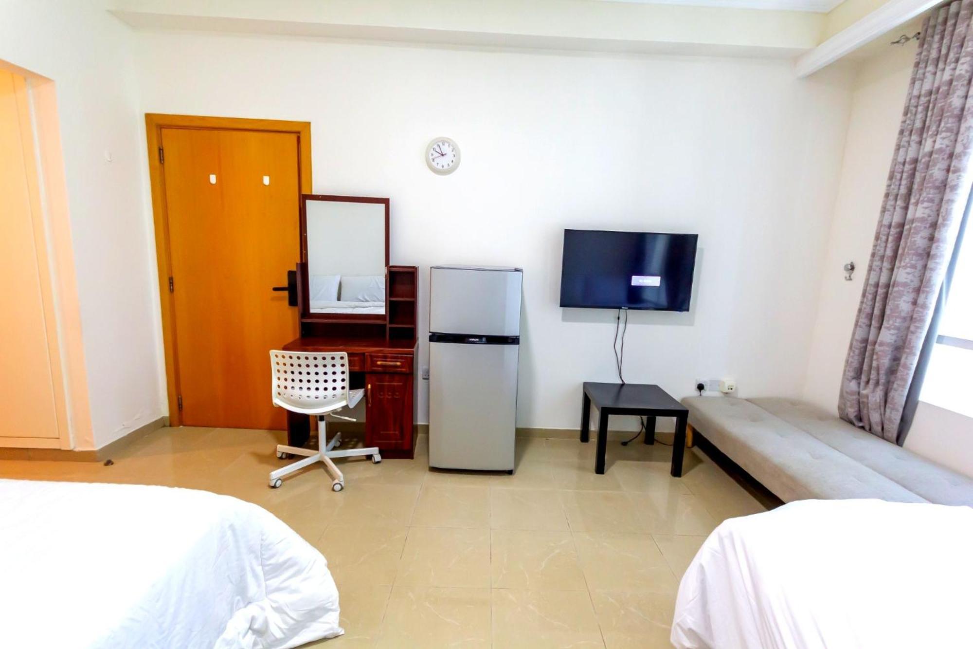 Masters And Double For Girls Only In Marina, * Dubai